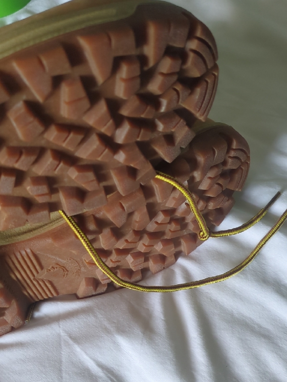 Herman Survivor Work-Style Tan Leather Boots with Yellow Laces - Picture 11 of 15